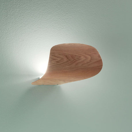 Pevero LED Wandlampe aus Eschenholz in gebogener Form mit indirekter Beleuchtung
