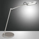 Moderne Regina LED Tischleuchte Metall mit flexiblem Arm und eleganter Basis.