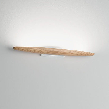 Ribot LED Eichenholz Wandleuchte in eleganter Schiffchenform mit Dimm-Funktion und LED-Beleuchtung.