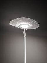 Lámpara de pie metálica Vela LED