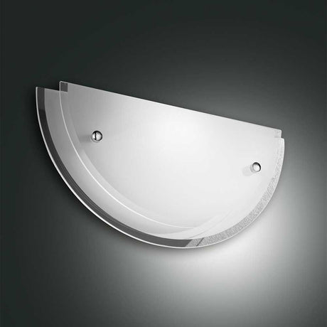 Wandlampe Hill Weiß mit elegantem Design und klaren Linien, ideal für moderne Wohnräume.
