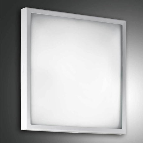 Plafonnier moderne LED Osaka de forme carrée au design élégant sur fond sombre.
