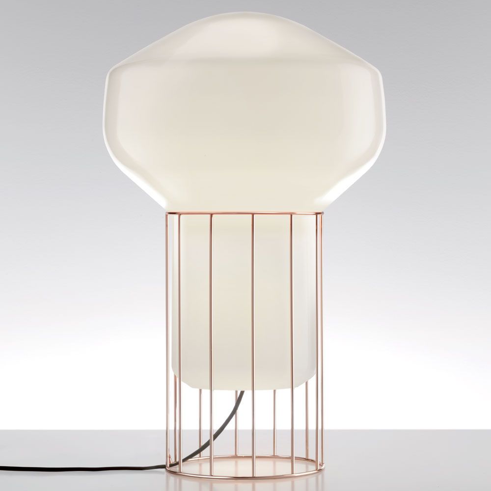 Fabbian Aérostat Tischleuchte Ø 16,7cm mit glänzendem Glasdiffusor und dunklem Metallrahmen.