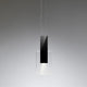 Fabbian Amulette LED-Pendelleuchte mit geripptem Glas und glänzendem Metallrahmen in Schwarz.