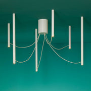 Fabbian Ari LED-Pendelleuchte 6-flammig mit weißen Röhren und eleganter Struktur