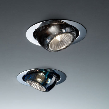 Fabbian Beluga Halbeinbauleuchte in Chrom mit drehbarem Diffusor für trendige Beleuchtung.