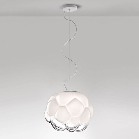 Fabbian Cloudy pendant light Ø 40 cm in a creative design, ideal for modern and classic spaces.