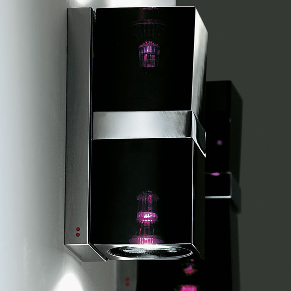 Fabbian Cubetto Wandleuchte 2-flammig aus Glas und Metall mit eckigem Design und dimmbarer GU10-Beleuchtung
