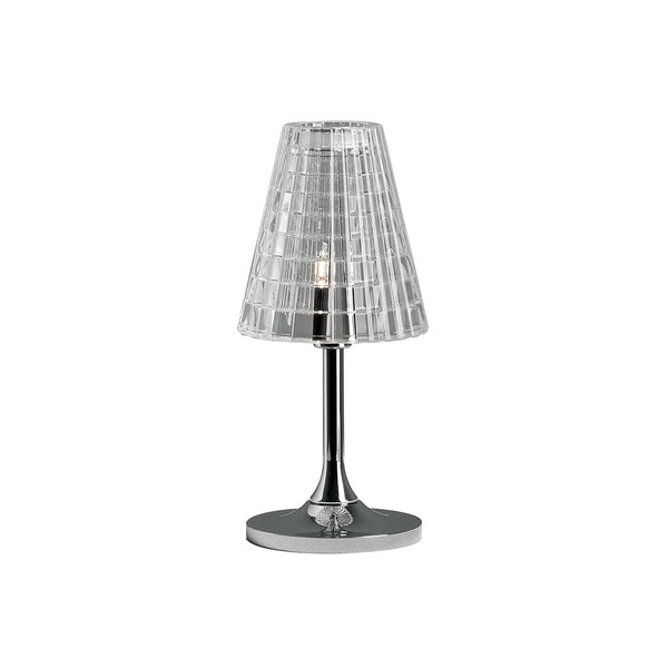 Fabbian Flow Tischleuchte aus transparentem Glas mit Chromfuß für warmes Licht im Wohnzimmer oder Schlafzimmer.