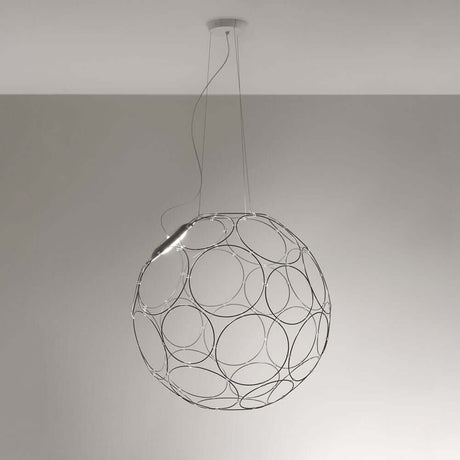 Fabbian Giro LED-Hängeleuchte Ø 67cm in modernem design und Silberoptik, ideal für zeitgenössische Räume.