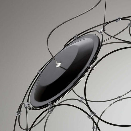 Fabbian Giro Punto LED-Erweiterung in modernem Design, das elegante Lichtlösungen bietet.