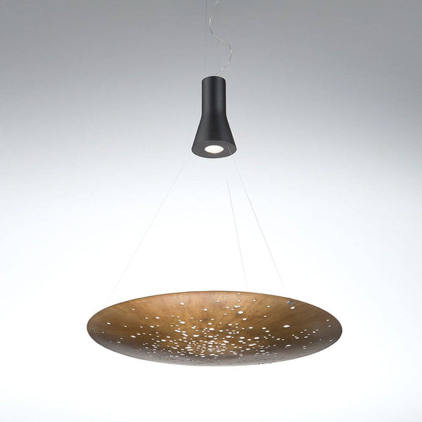 Suspension Fabbian Lens LED Big avec diffuseur en métal au design élégant pour un éclairage raffiné.