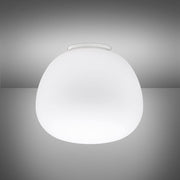 Fabbian Lumi Deckenlampe Mochi Ø 45cm mit modernem und klassischem Design in weißem Glas.