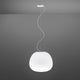 Fabbian Lumi Pendellampe Mochi Large hängende Lampe aus weißem mundgeblasenem Glas für gleichmäßiges Raumlicht