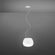 Fabbian Lumi Pendellampe Mochi Small mit weißem mundgeblasenem Glas für gleichmäßiges Licht.