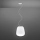 Fabbian Lumi Pendelleuchte Baka Ø 33cm mit weißem Glasdiffusor, ideal für Küche oder Wohnzimmer.