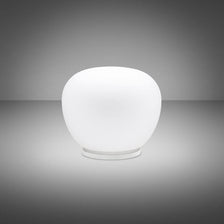 Fabbian Lumi Tischleuchte Mochi Small in weißem, klassischem Design und sanftem Licht, perfekt für jeden Raum.