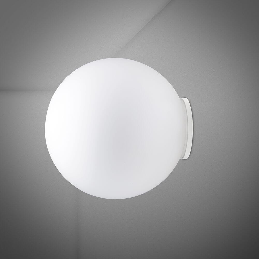 Fabbian Lumi Wandlampe Sfera Big, runde Wand- und Deckenleuchte in modernem Design.