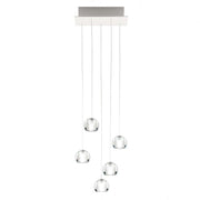 Suspension Fabbian Multispot LED Beluga à 5 lumières, carrée, avec cinq suspensions dans des coupoles transparentes.