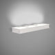 Fabbian Quarter LED-Wandleuchte rechteckig 3-flammig in Weiß an einer Wand montiert.