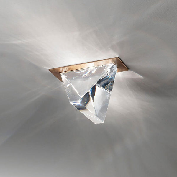 Fabbian Tripla LED-Einbauleuchte mit konischer Glasform für elegante Lichtakzente an der Decke