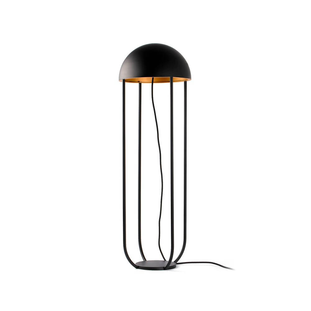Jellyfish LED Stehleuchte Schwarz, Gold mit abgerundetem Kopf und eleganter Struktur.