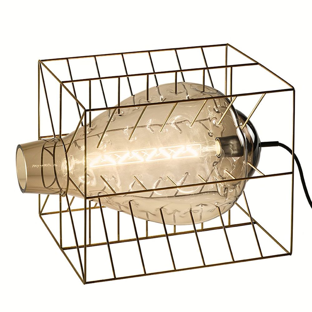 Handgefertigte Tischlampe aus Muranoglas im goldenen Drahtkäfig, inspirierend und dekorativ.