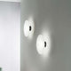 Desideria Brosilikatglas (ohne Halterung) an der Wand in elegantem Design mit sanfter Beleuchtung.