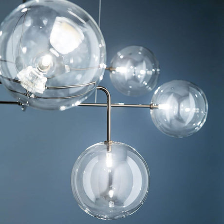 Essenza Esstischlampe Brosilikatglas Rund mit transparenter Glas-Kugeln und Metallkonstruktion.