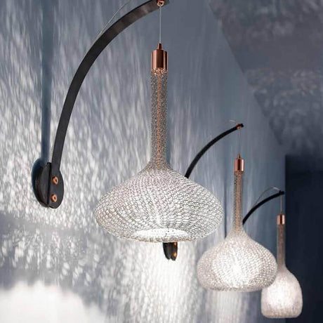 Luce Wandleuchte Rund Ø 34cm mit handverwobenen Metallketten und innovativem Design.