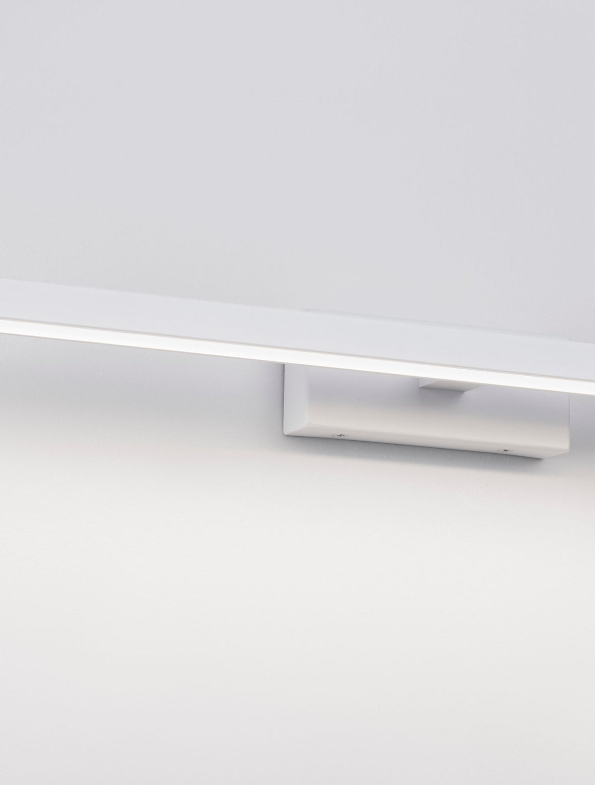Flat LED Wandleuchte 3000K IP44 (5)