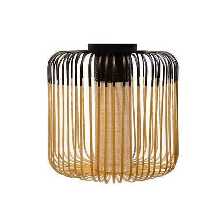 Forestier Bamboo Light Wand- & Deckenleuchte mit einem eleganten Design aus Bambus und modernen Akzenten.