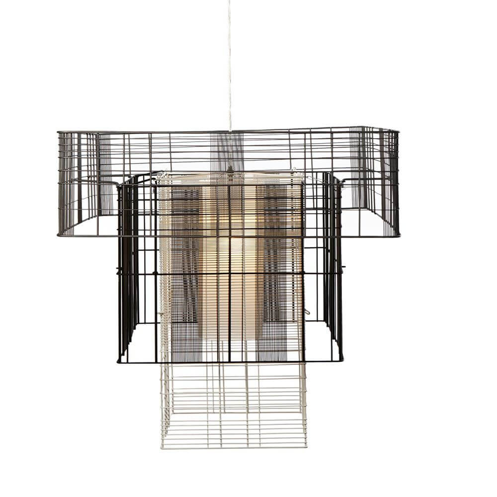Forestier Hängeleuchte Mesh Cubic 117cm mit trendigem Lagenlook in verschiedenen Farben.