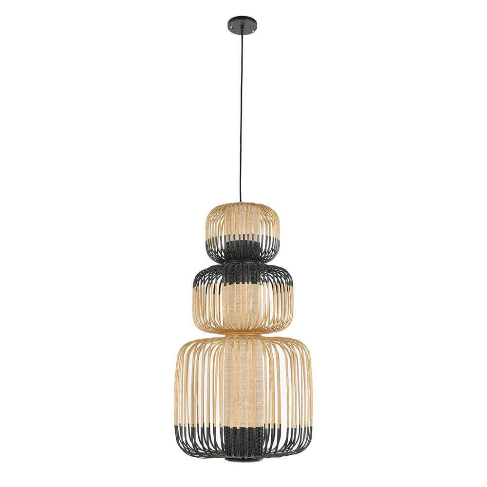 Forestier Kombi-Hängeleuchte Bamboo Totem 3-flammig in Bambus und Schwarz, laternenähnliche Silhouette mit gewebtem Diffusor.