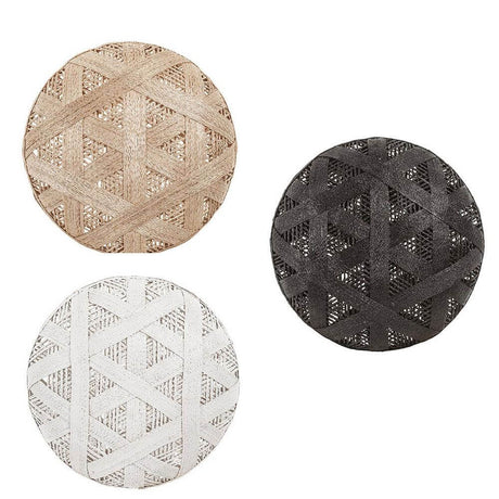 Forestier Lampenschirm Chanpen Hexagonal in Beige, Weiß und Schwarz – elegante Design-Lampe aus natürlichen Materialien.
