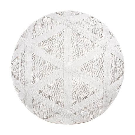 Forestier Lampenschirm Chanpen Hexagonal mit ansprechendem, geometrischem Design aus natürlichen Materialien.