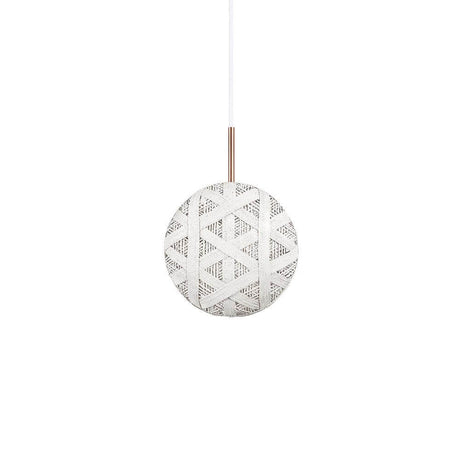 Forestier Pendelleuchte Chanpen Hexagonal mit einzigartigem Design und raffinierten Lichtverteilungseigenschaften.