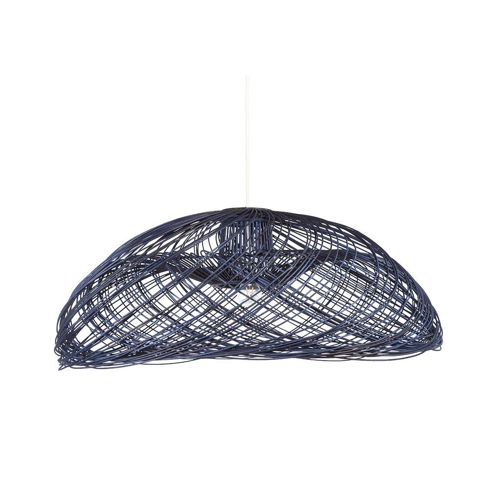 Forestier Rattan-Pendelleuchte Satelise in luftiger, leichter Silhouette aus gebogenem Rattan.