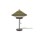 Forestier Tischlampe Cymbal mit Zugkabel in grün und schwarz, elegantes Design von Jette Scheib.
