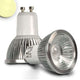 GU10 LED Strahler 5,5W COB 38° Warmweiß Dimmbar auf weißem Hintergrund mit Fokus auf Lampendesign.