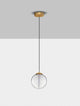 Alt Tag: Galeo Pendelleuchte Ø 22cm 3000K Gold, filigrane Gold-Pendelleuchte mit transparentem Glas, warmweißes Licht über Esstisch