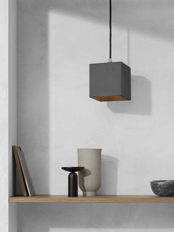 Gantlights B1 pendant light concrete – handmade cubic pendant light made of concrete with gold-colored interior coating, made in Brandenburg