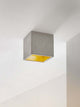 Gantlights B7 Deckenspot quadratisch dimmbar aus grauem Beton mit vergoldetem Innenraum, minimalistischer Deckenstrahler