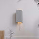 Gantlights B8 Beton Wandlampe rechteckig Up & Down aus Beton mit goldener Innenbeschichtung, minimalistisches Up-Down Wandleuchten-Design