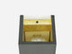 Gantlights B8 Beton Wandlampe rechteckig Up & Down – Nahaufnahme Innenbeschichtung Gold, rechteckiges Beton-Design, Up & Down Licht