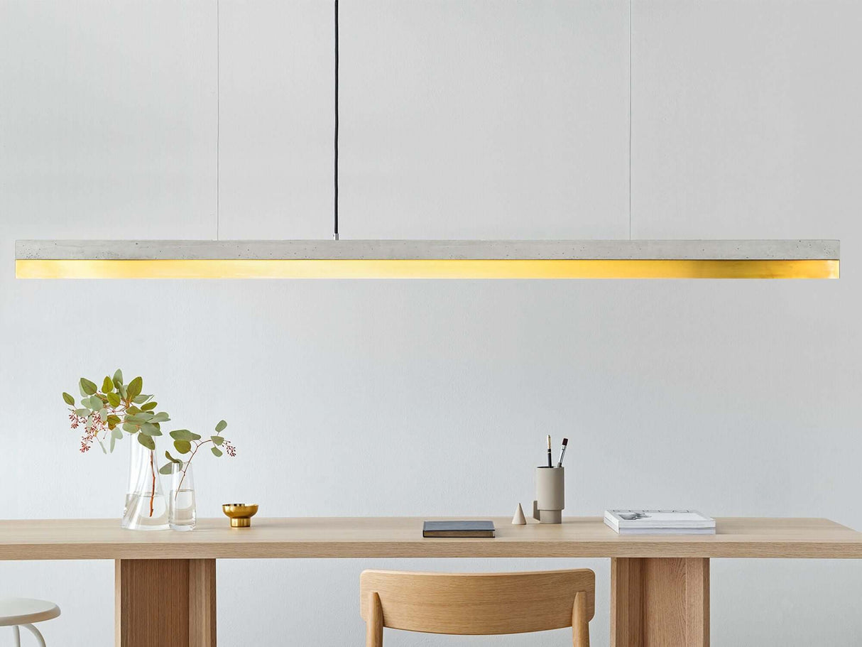 Gantlights C3 LED-Pendelleuchte dimmbar – handgefertigte rechteckige Betonleuchte mit Kupferakzent über Ess- oder Arbeitsbereich