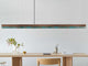 Gantlights C3 o/n LED-Pendelleuchte 182cm dimmbar über einem modernen Esstisch in hellem Raum