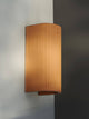 Gantlights S3 Wandlampe kanneliert Up & Down in modernem Design an Wand montiert.