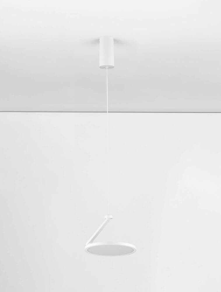 Gea Pendelleuchte Ø 20cm 3000K, elegante weißer Hängeleuchte, minimalistische Raumbeleuchtung.