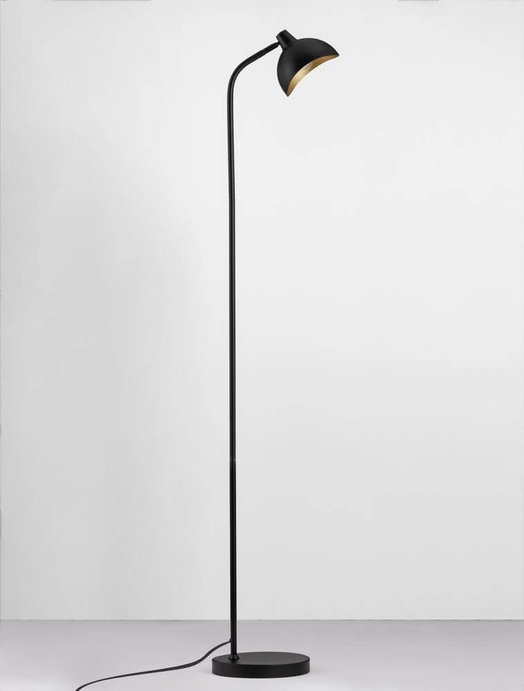 Geti Stehlampe Schwarz, Gold mit modernem minimalistischen Design und eleganten Lichtakzenten.